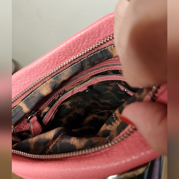 B. Makowsky Leather Crossbody Bag, Pink w/ Animal Print Lining. - Picture 5 of 10